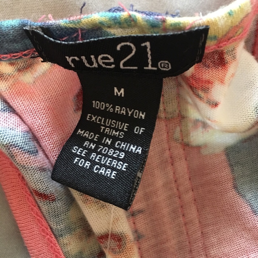 Rue 21 floral tank top - Picture 3 of 3